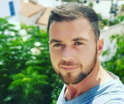 Το συγκινητικό σκίτσο που αποτυπώνει τον Κωνσταντίνο Κατσίφα νεκρό για τα πιστεύω του